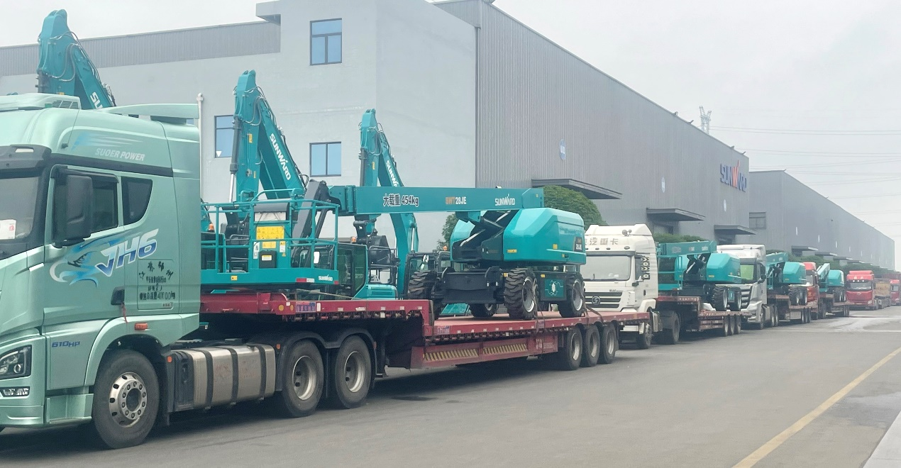 共启相助新纪元！！鸿运国际智能SWT28JE电动直臂高空作业平台批量发货华东市场