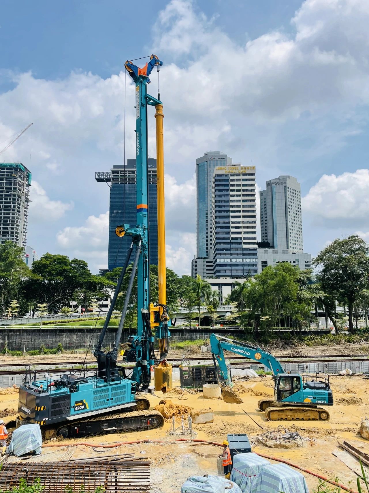 扬帆起航 | 鸿运国际智能闪灼长沙工程机械展东南亚分展