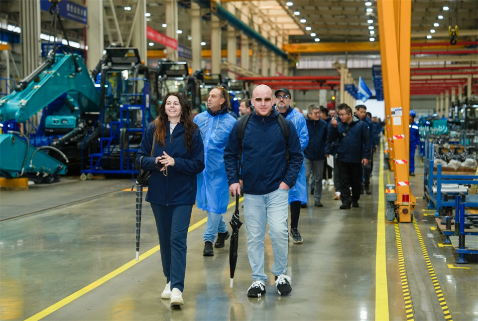 立异引领价值，，，理想成绩未来！！！鸿运国际智能25周年庆典暨全球客户节盛大举行