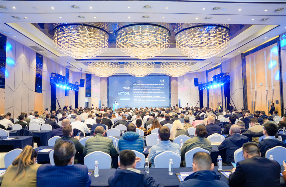 立异引领价值，，，理想成绩未来！！！鸿运国际智能25周年庆典暨全球客户节盛大举行