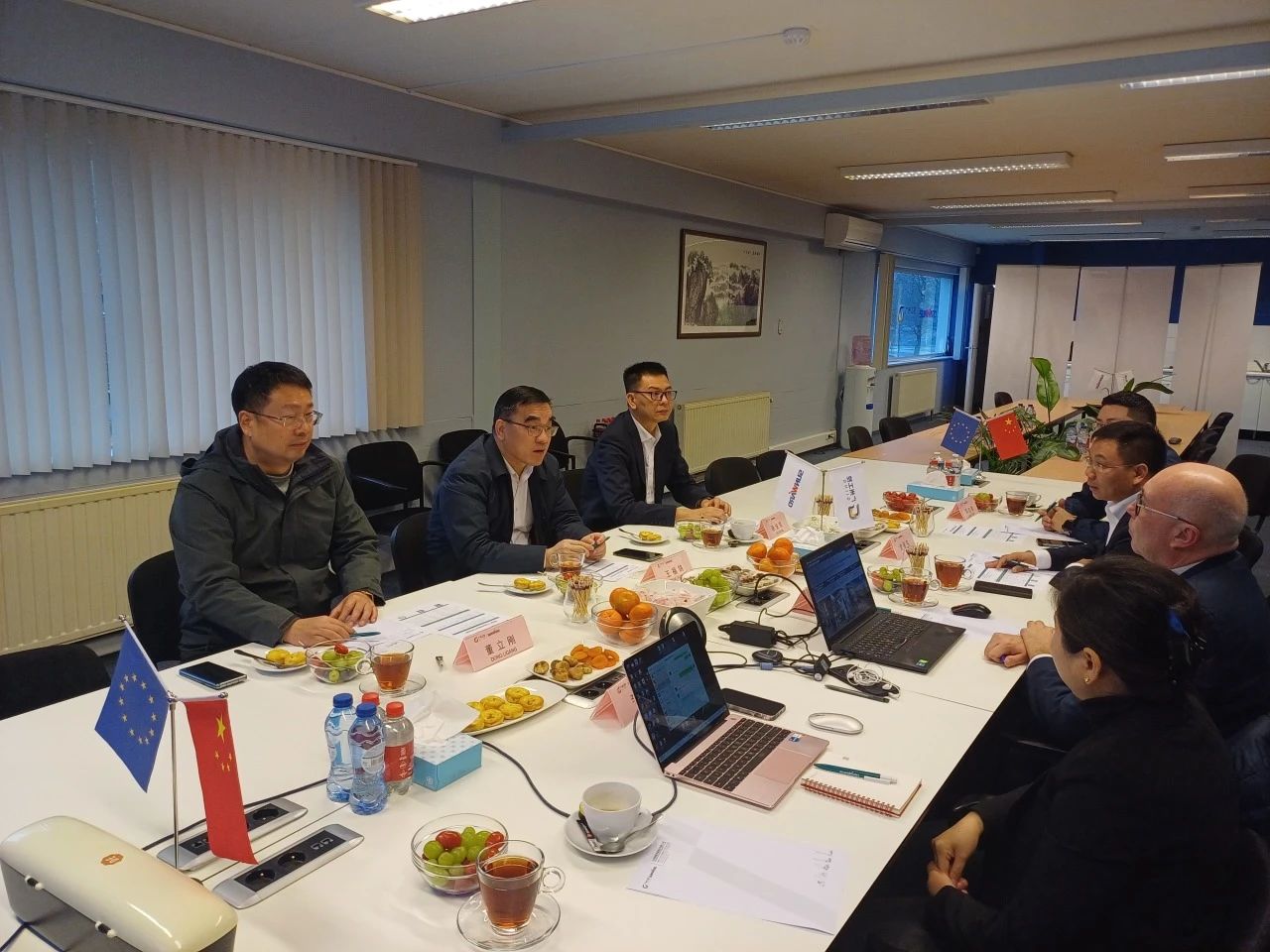 广州工控集团总司理王福铸率队考察鸿运国际智能欧洲子公司