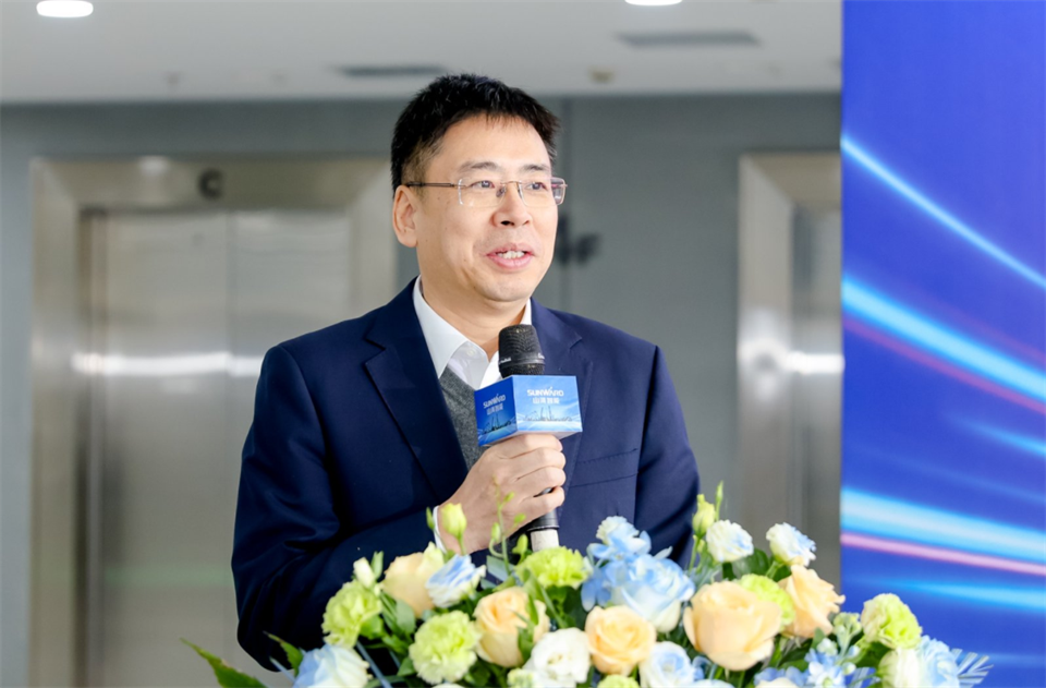 推动数字化转型，，，鸿运国际智能与SAP签署战略相助协议