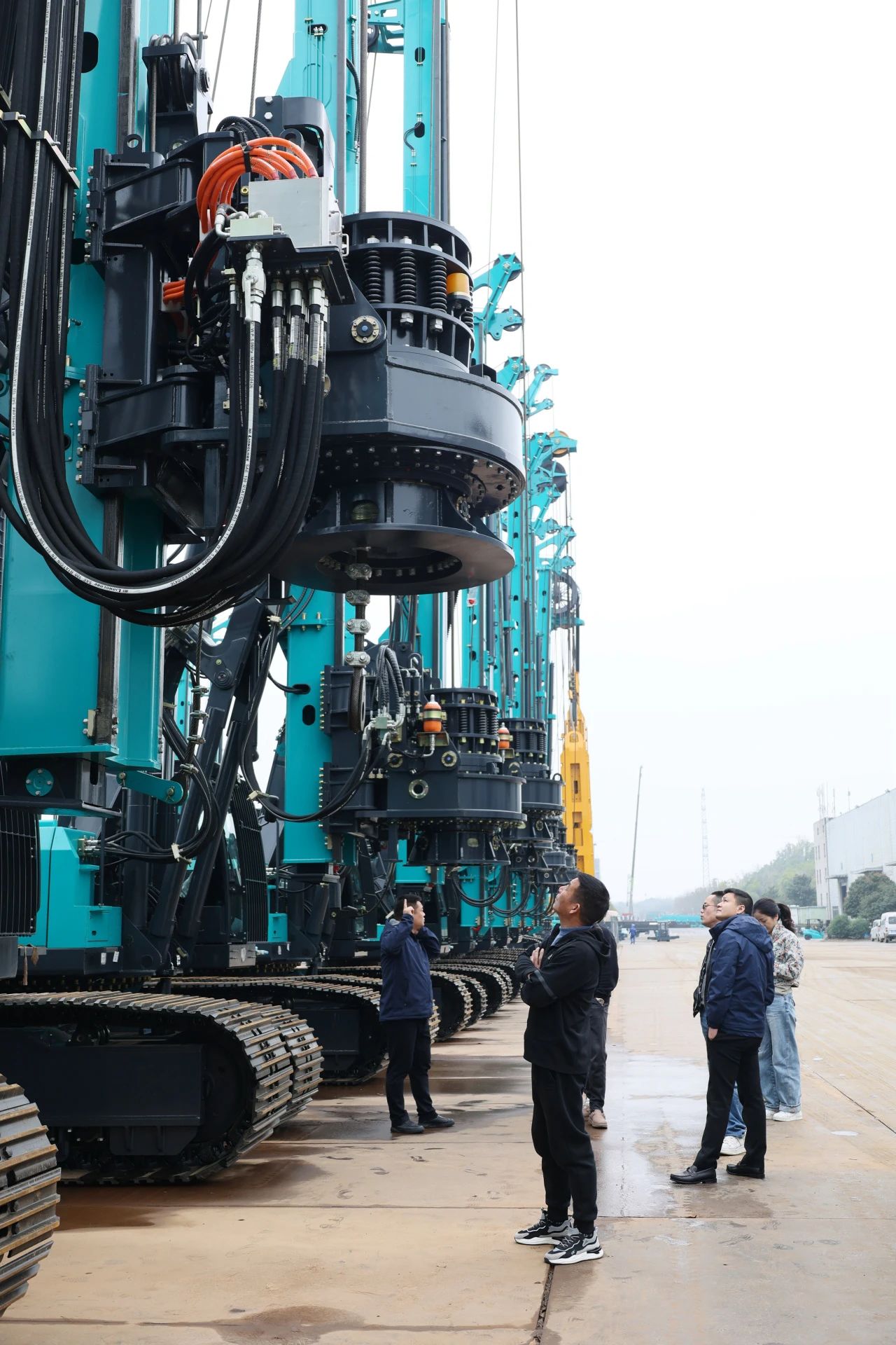 鸿运国际智能举行“植桩一体机”工程应用专题交流会，共绘行业生长蓝图