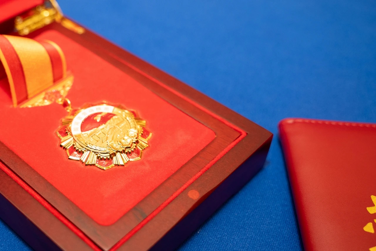 全省表扬！张大庆荣获“湖南省劳动模范”称呼