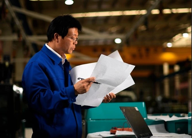 全省表扬！张大庆荣获“湖南省劳动模范”称呼