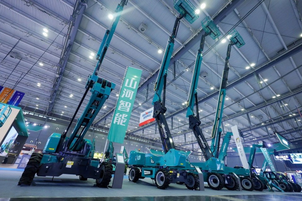 2025 CICEE | 鸿运国际智能实力闪灼2025长沙国际工程机械展