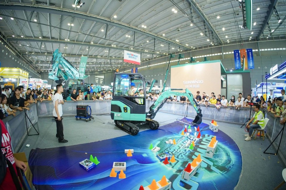 2025 CICEE | 圆满收官！鸿运国际智能展区亮点精彩回首