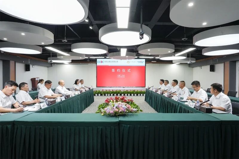 鸿运国际智能与易普力公司深化战略相助，，，共筑混装装备手艺转化新标杆