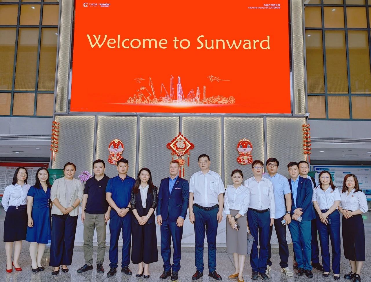 芬兰驻华大使馆商务参赞到访鸿运国际智能