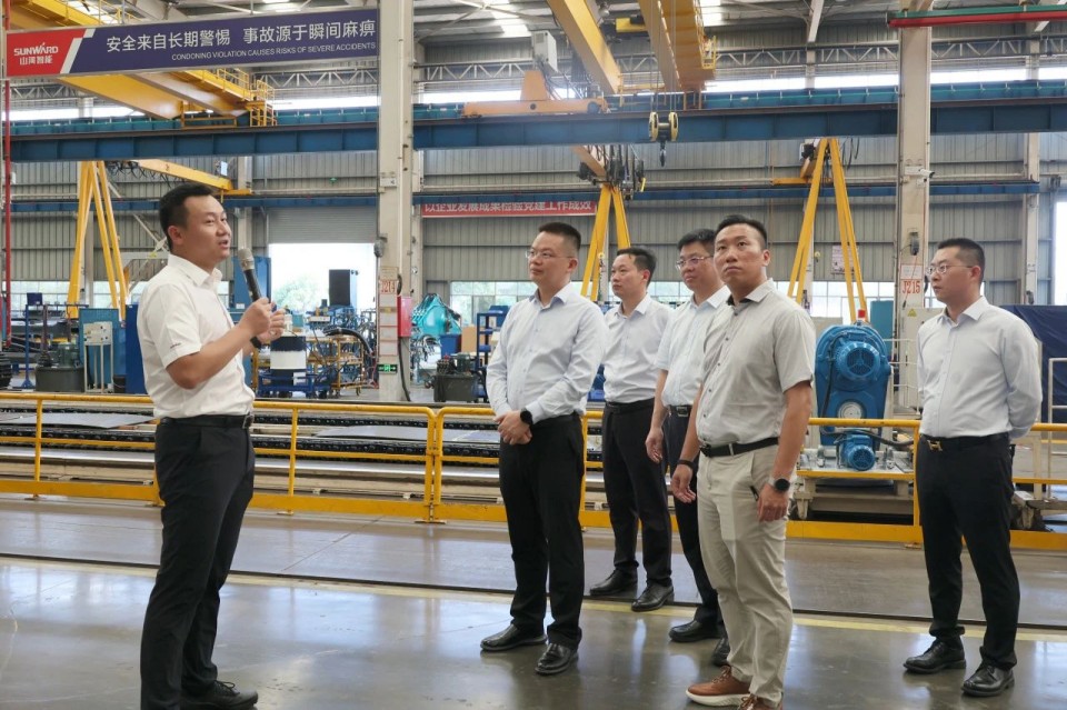 共商相助，建华控股有限公司董事长汪贵华到访鸿运国际智能