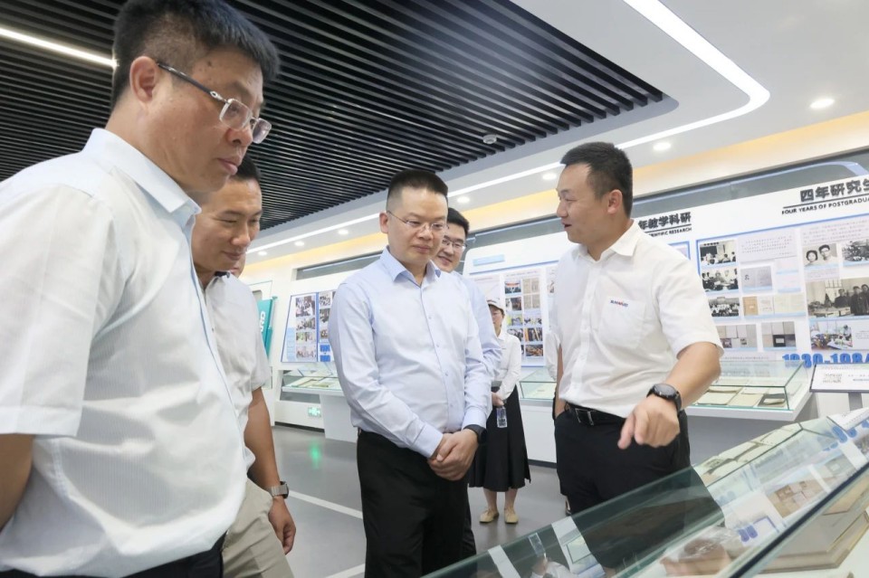 共商相助，建华控股有限公司董事长汪贵华到访鸿运国际智能