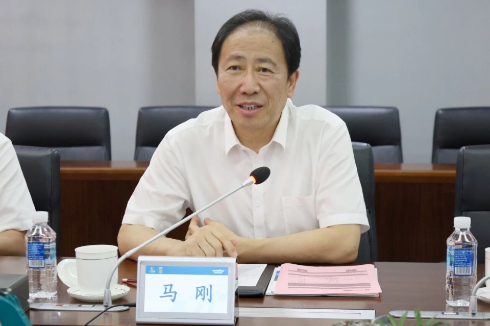 中国煤炭地质总局局长马刚到访鸿运国际智能，同谋绿色智能矿山装备生长新路径