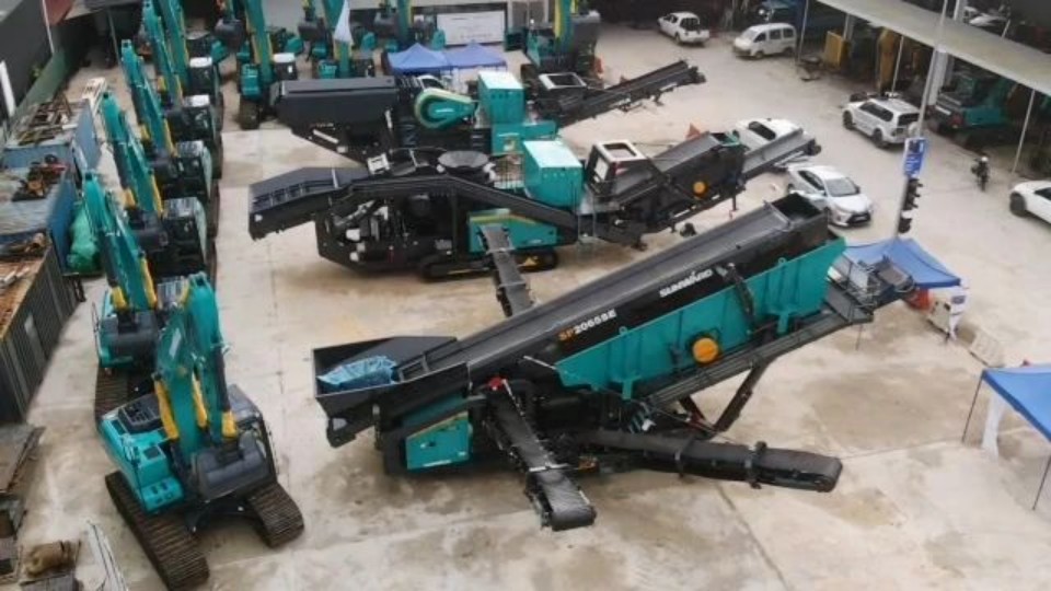 鸿运国际智能高端装备批量交付，助力马来西亚基建升级