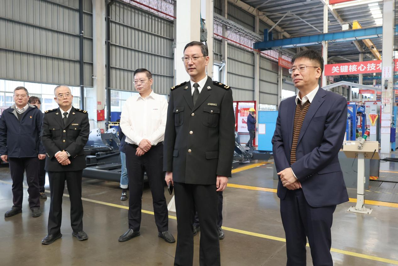 长沙海关关长、、党委书记顾炯调研鸿运国际智能