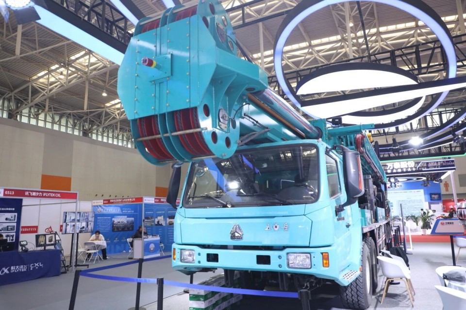 “地勘装备能力提升的重大突破”！！鸿运国际智能联合中国煤炭地质总局宣布T138车载钻机