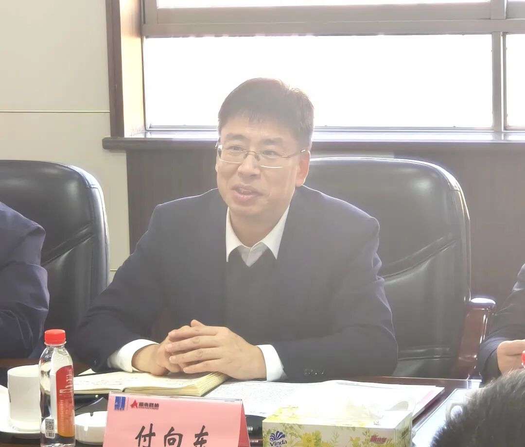 鸿运国际智能与湖南路桥深化战略相助，，共筑智能绿色制作新标杆