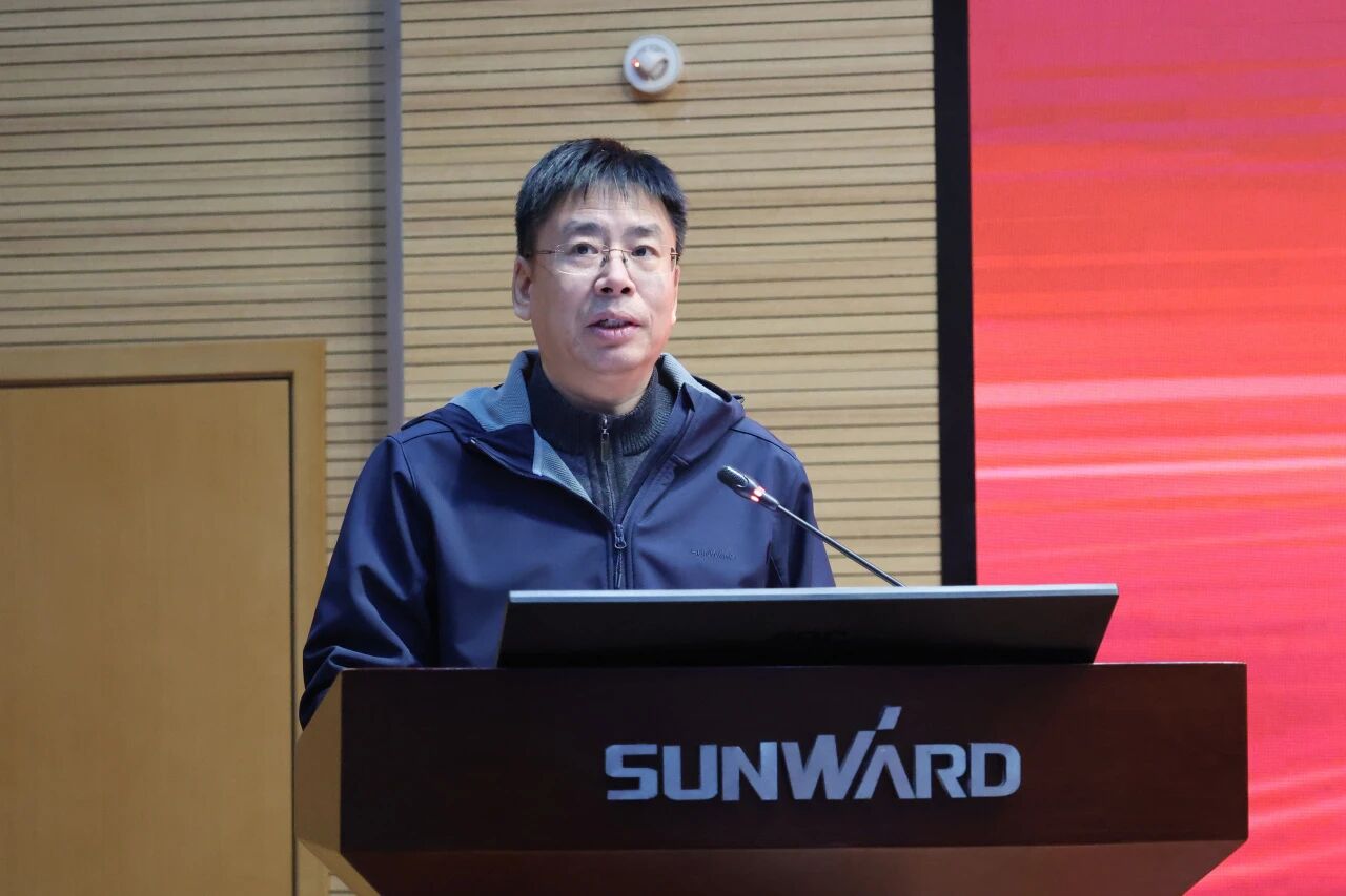 鸿运国际智能2025年度职工职业手艺竞赛总结表扬大会乐成召开